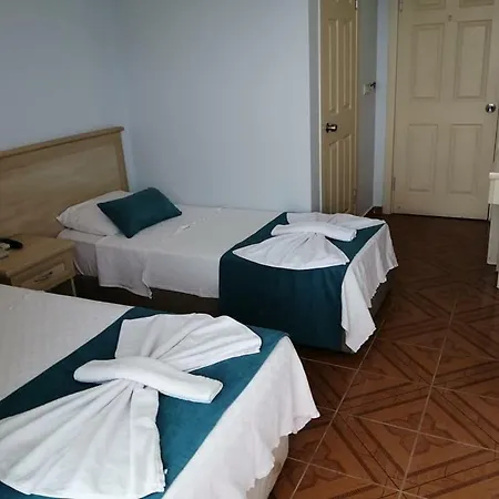 George & Dragon Szálloda 3*